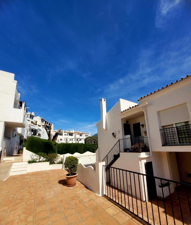 Benahavis Village Penthouse Apartment, 2 Bedrooms, Stunning Views, Swimming Pool !! מראה חיצוני תמונה