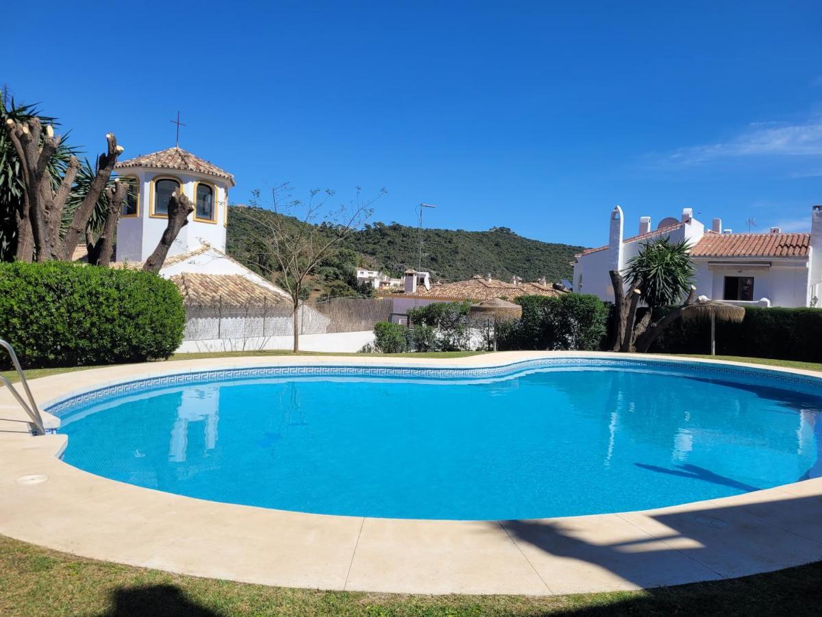 Benahavis Village Penthouse Apartment, 2 Bedrooms, Stunning Views, Swimming Pool !! מראה חיצוני תמונה